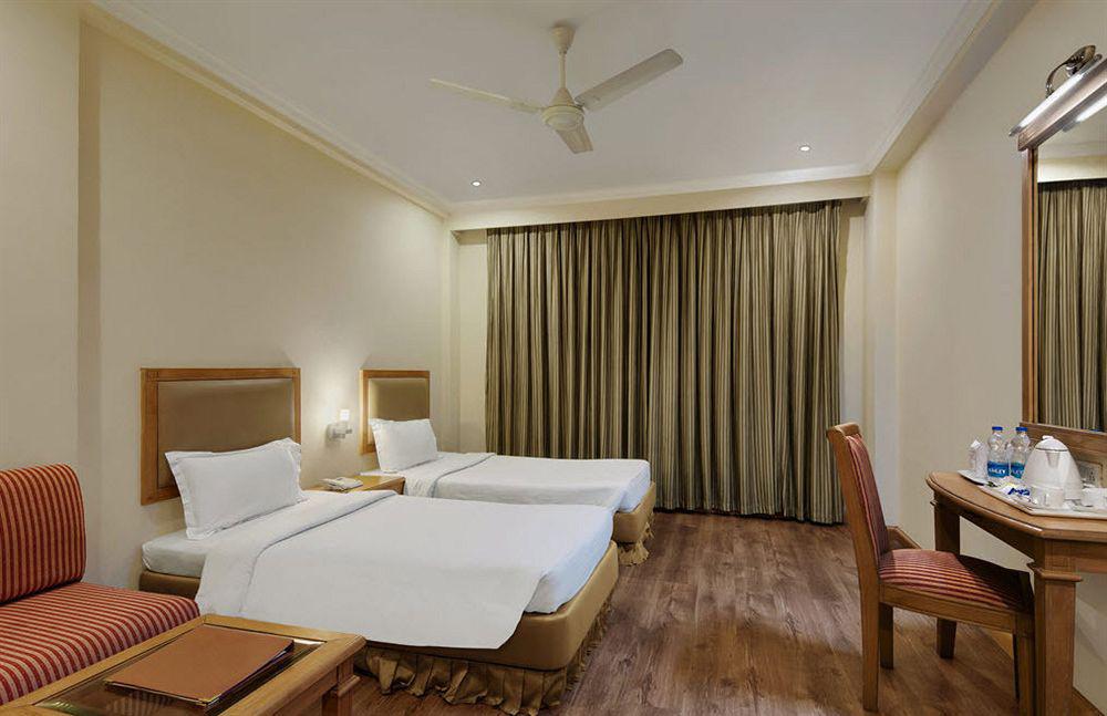 India Hotel Varanasi Exterior photo